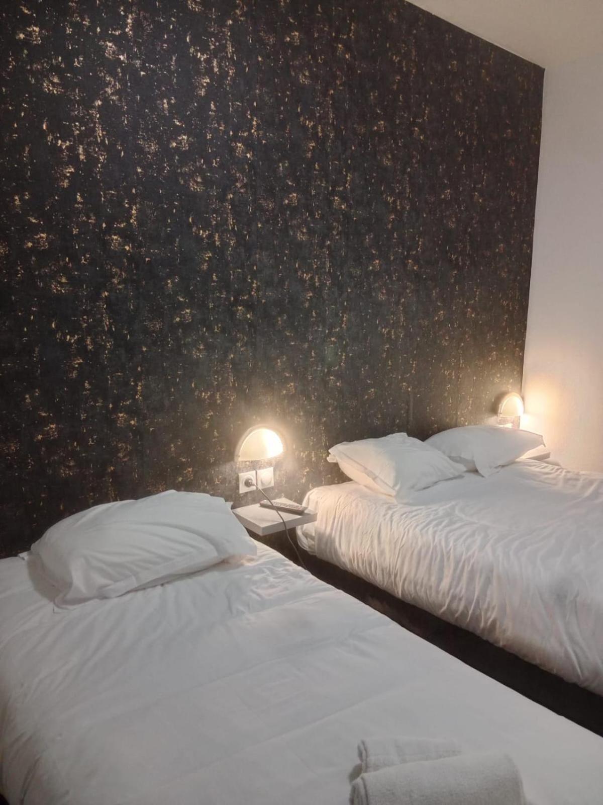 Hotel Le Celtic Montlucon Luaran gambar